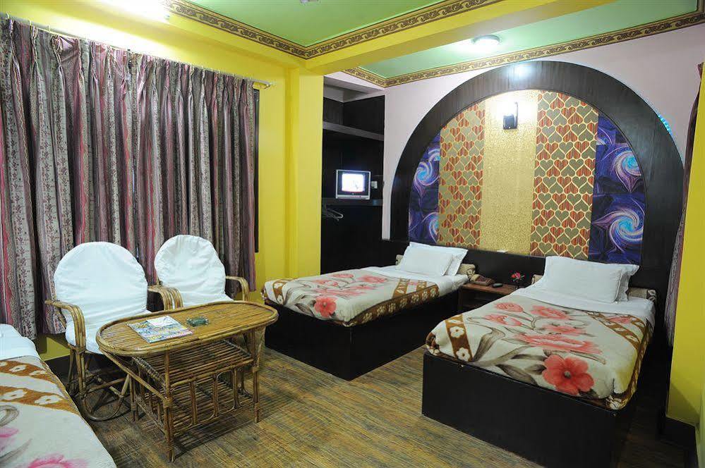 Annapurna Guest House Kathmandu Bagian luar foto